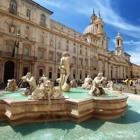 Navona Square-2