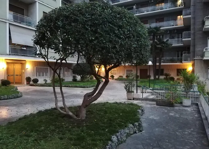 Luce, Silenzio ed Eleganza nel Cuore di Roma
